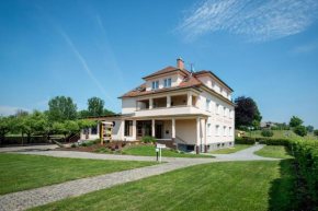 Отель Hotel SKANZEN Depandance  Велеград